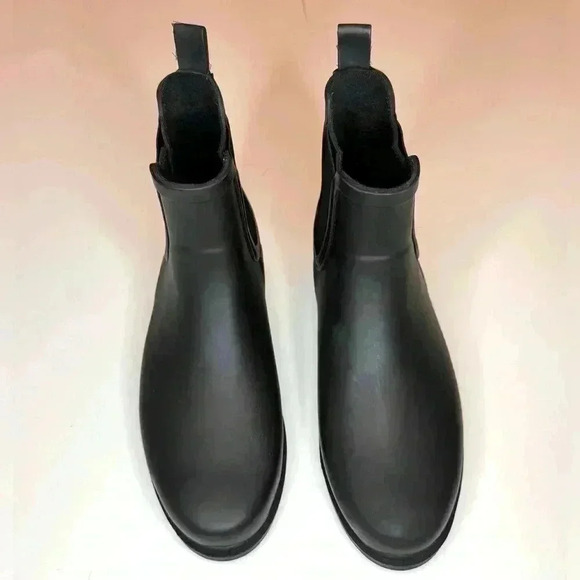 J. Crew Waterproof Rain Boots Booties Shoes Women's Size 7 Black Rubber Pull On - Picture 3 of 10